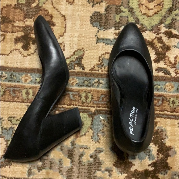 Reaction Kenneth Cole Chic black heels - Picture 3 of 4